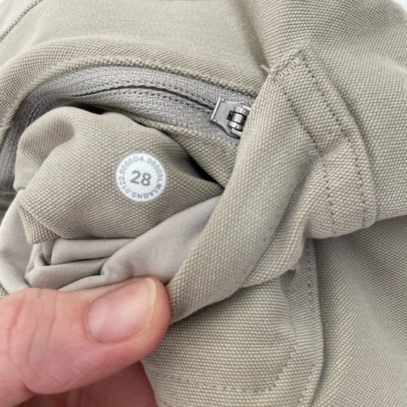 Lululemon ABC Slim-Fit Pant 32" *Utilitech
Raw Linen size 28 - Picture 6 of 6